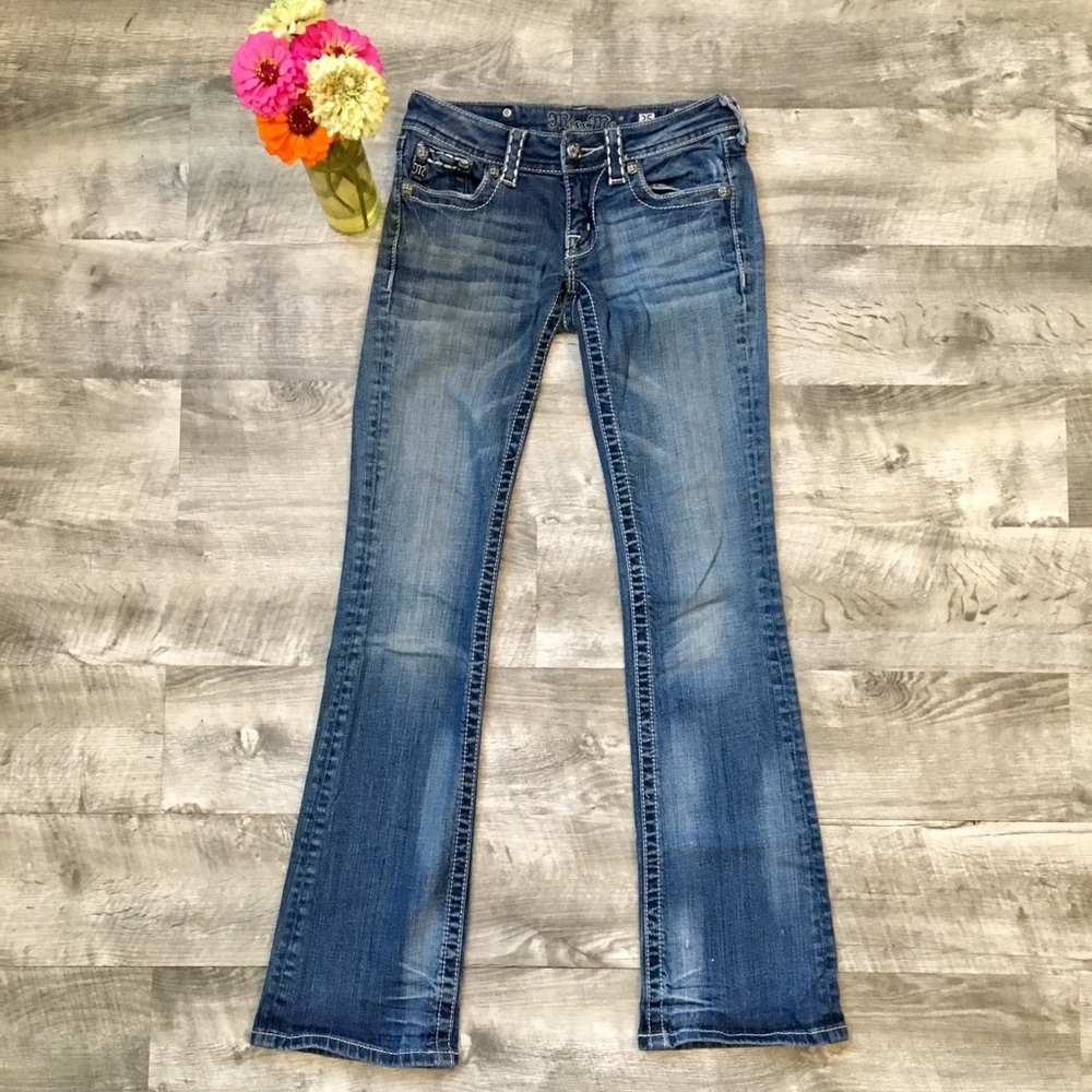 Miss Me size 25x32